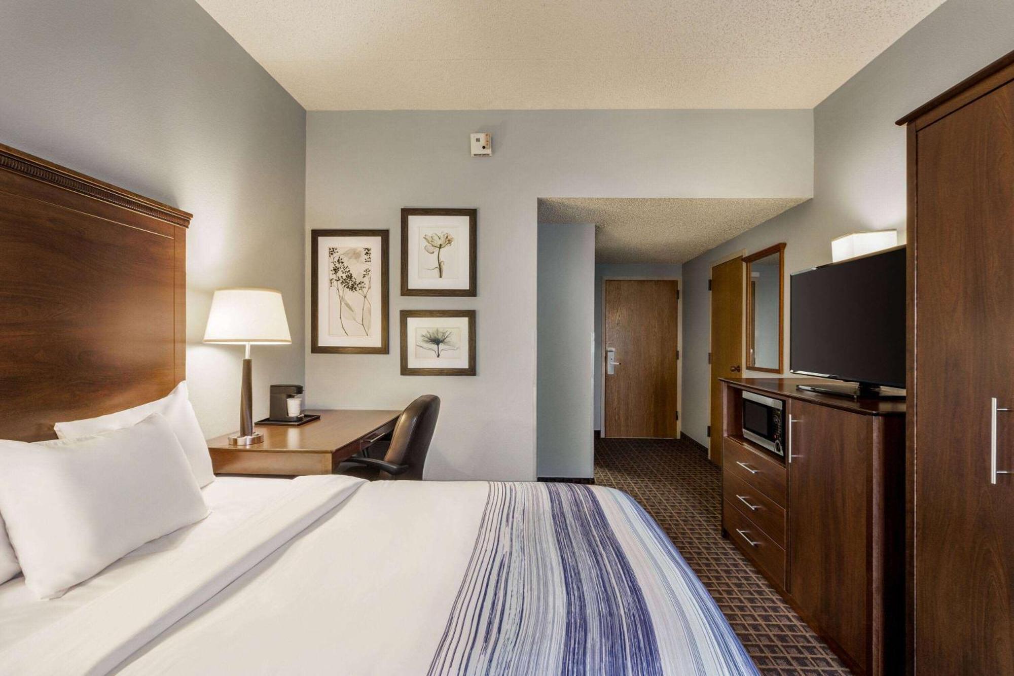 Americinn By Wyndham Madison West Exterior foto